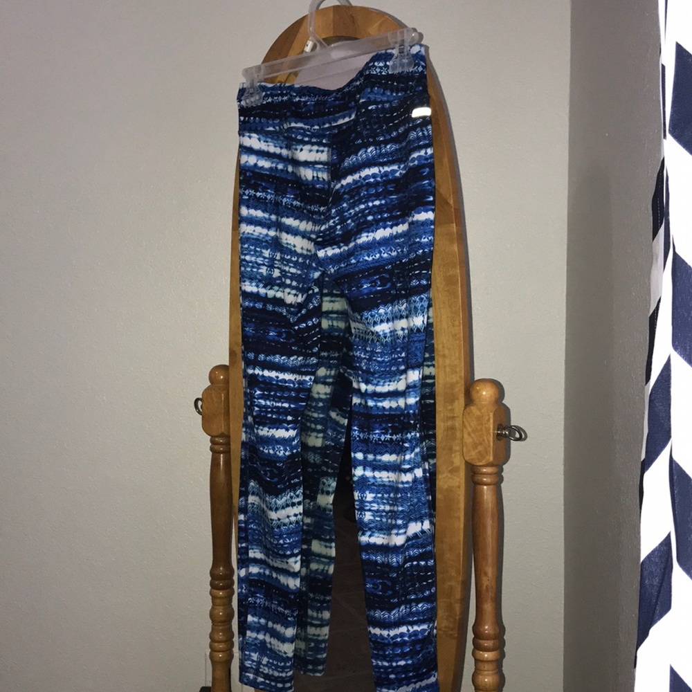 blue and white leggings